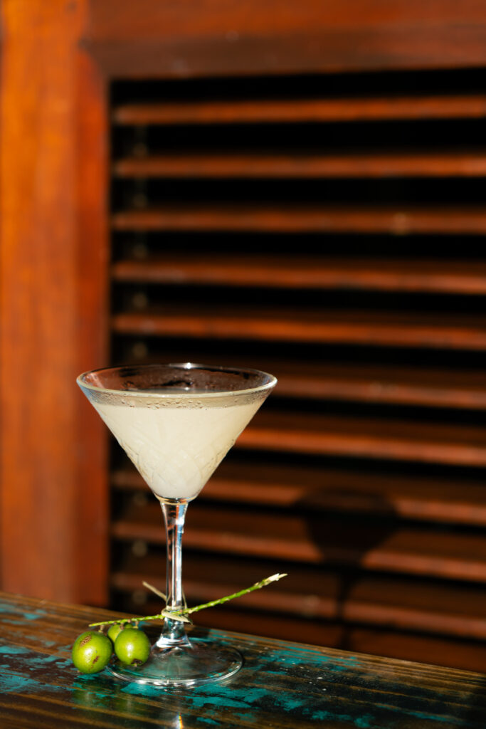 Craft cocktail at Fènsi